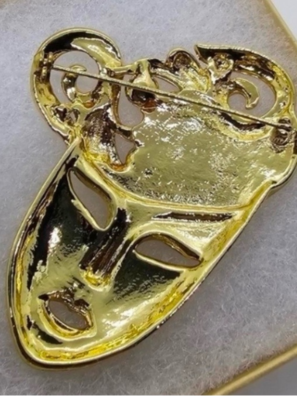 Vintage Mask BROOCH  art, deco, revival lady face statement BROOCH pin gold tone - Picture 3 of 5
